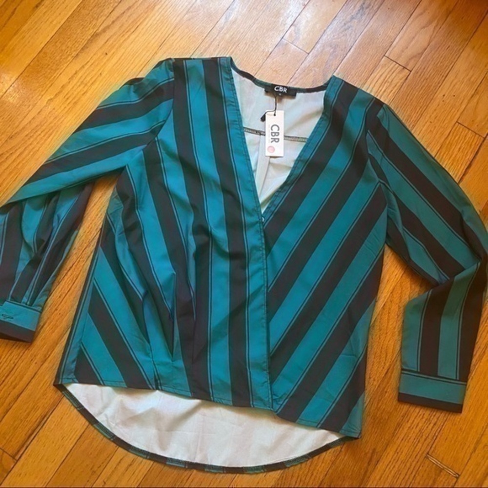 CBR Beautiful Bold Stripe 2 Tone, Deep V Blouse!